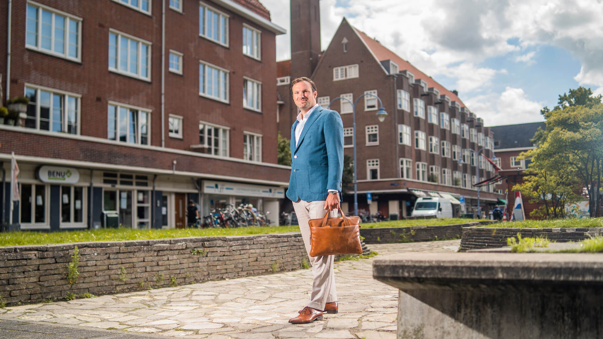 Estate agent Maurits van Leeuwen